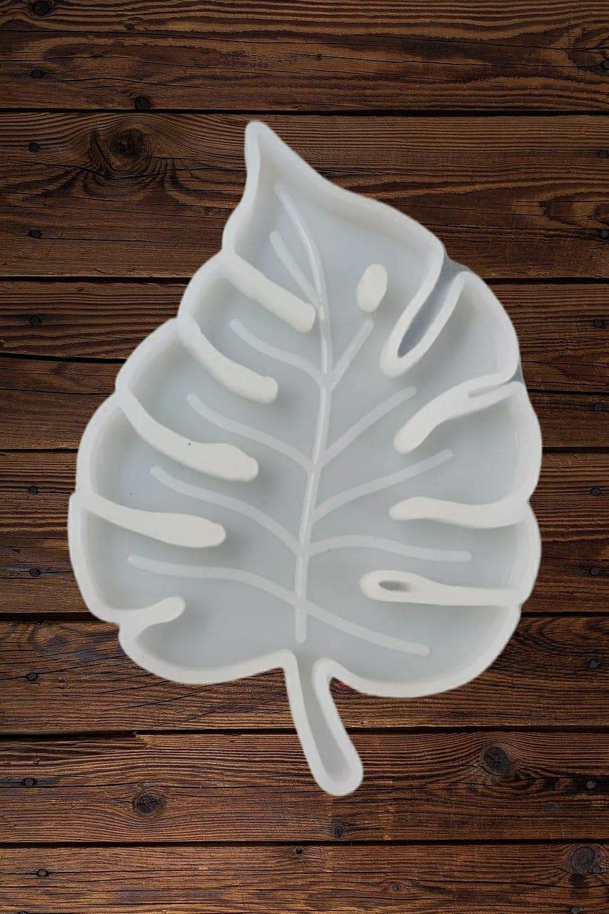Maple Leaf Resin Silicon Mould (13 x 9 cm)
