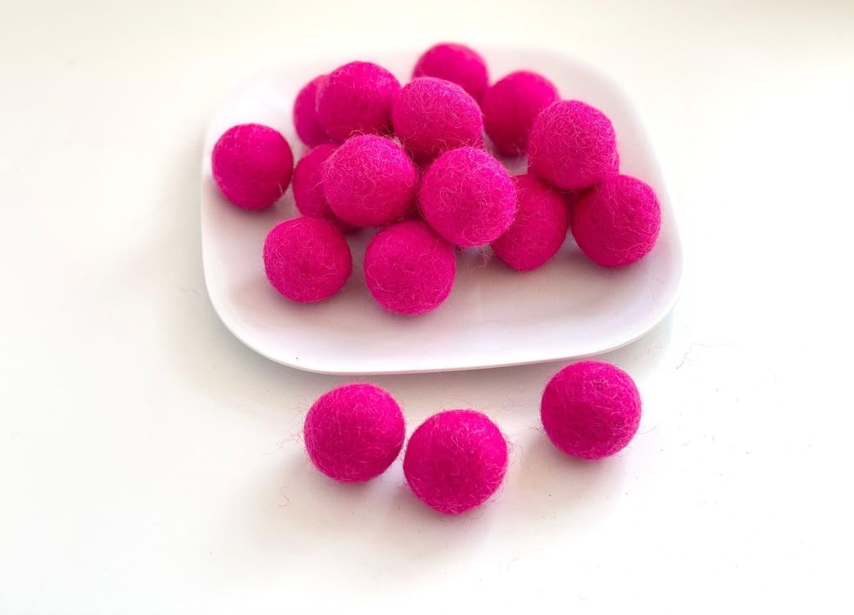 Pompom Balls - Pink- 2 cm - 100 Pieces