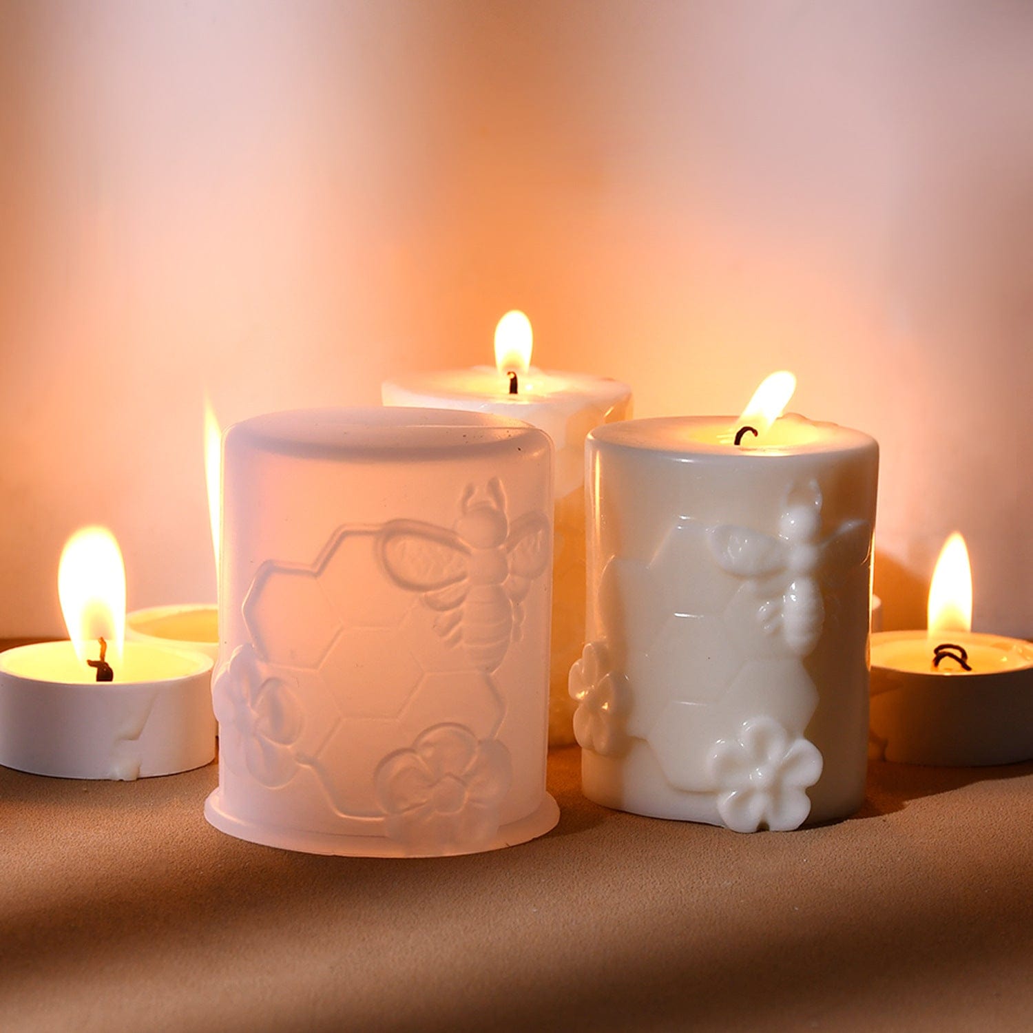 Honeycomb & Bee Theme Candle Mould - 2 - Furxotic